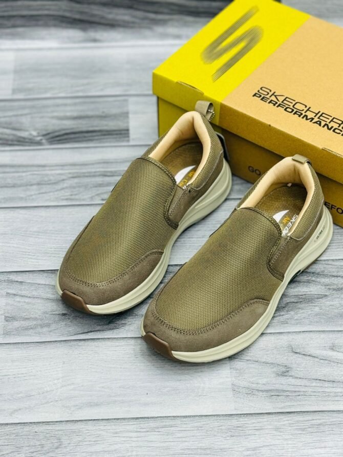 Skcherrs Ultra Go Air Cooled Memory Foam - Camel