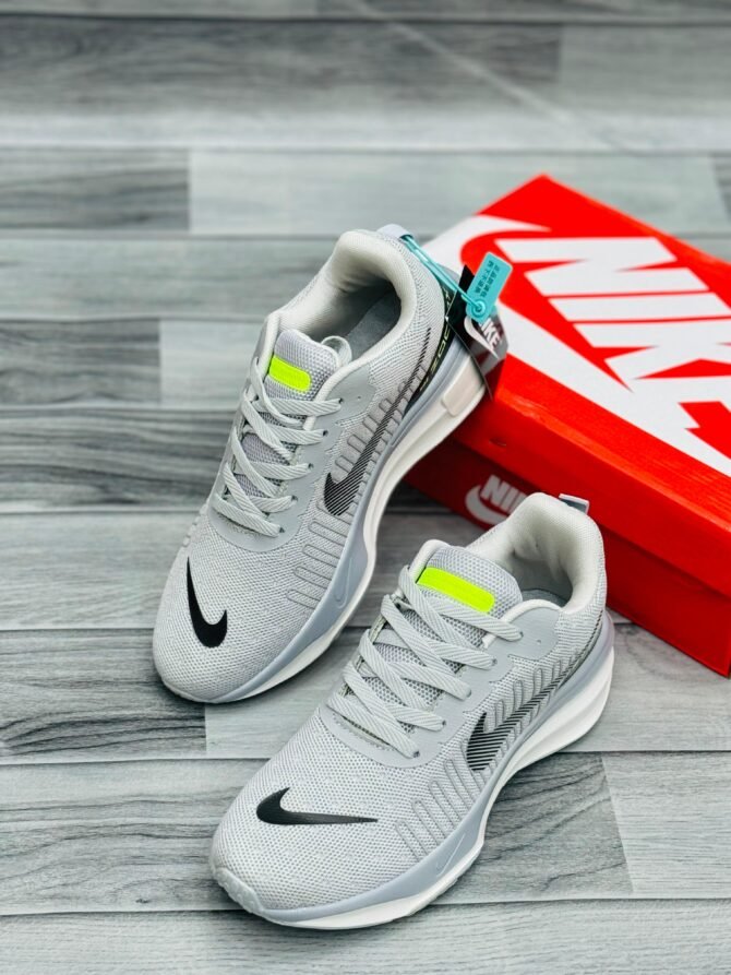 Nke Zoom X Invincible Run FLYKNIT 3 - Gray